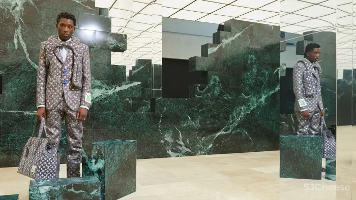 LV、Prada、Dior...最新秀场设计,2021疫情下的直播大秀