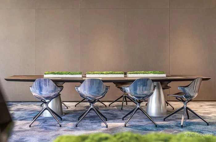 AN AURA 段志 大百汇广场，深圳福田 CBD 超甲级办公的艺术实践