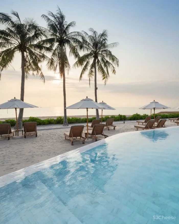 泰国又出极致度假酒店:面朝大海,融于自然!