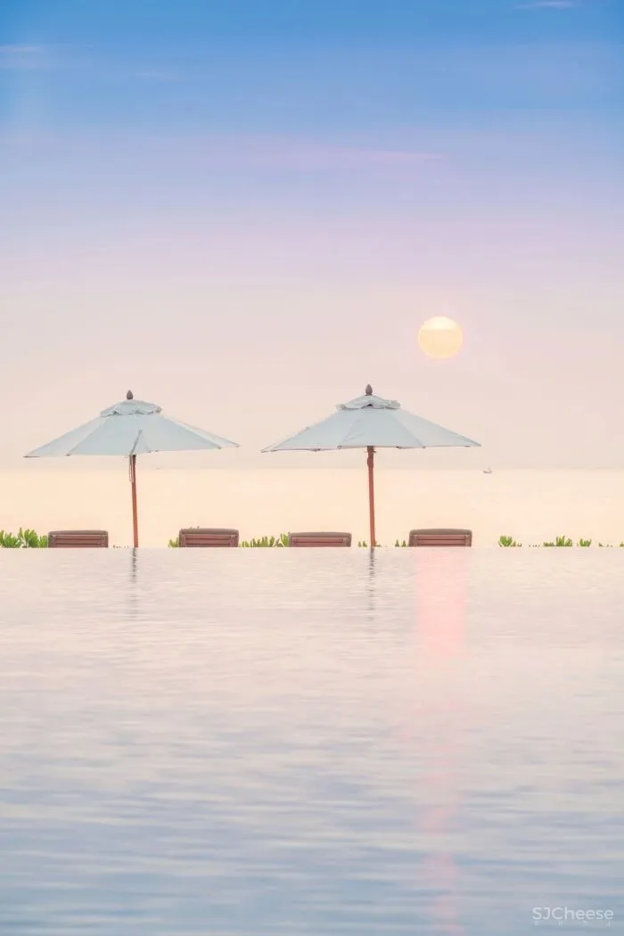 泰国又出极致度假酒店:面朝大海,融于自然!