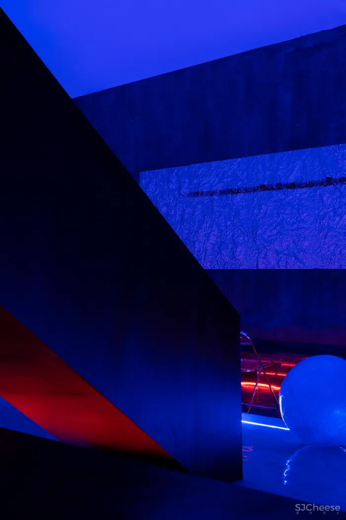 GHB空间设计 × E.Mo 光影虚实中的维度