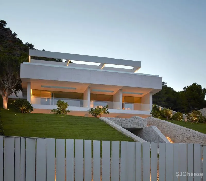 610㎡极简豪宅，宁静的高级感！