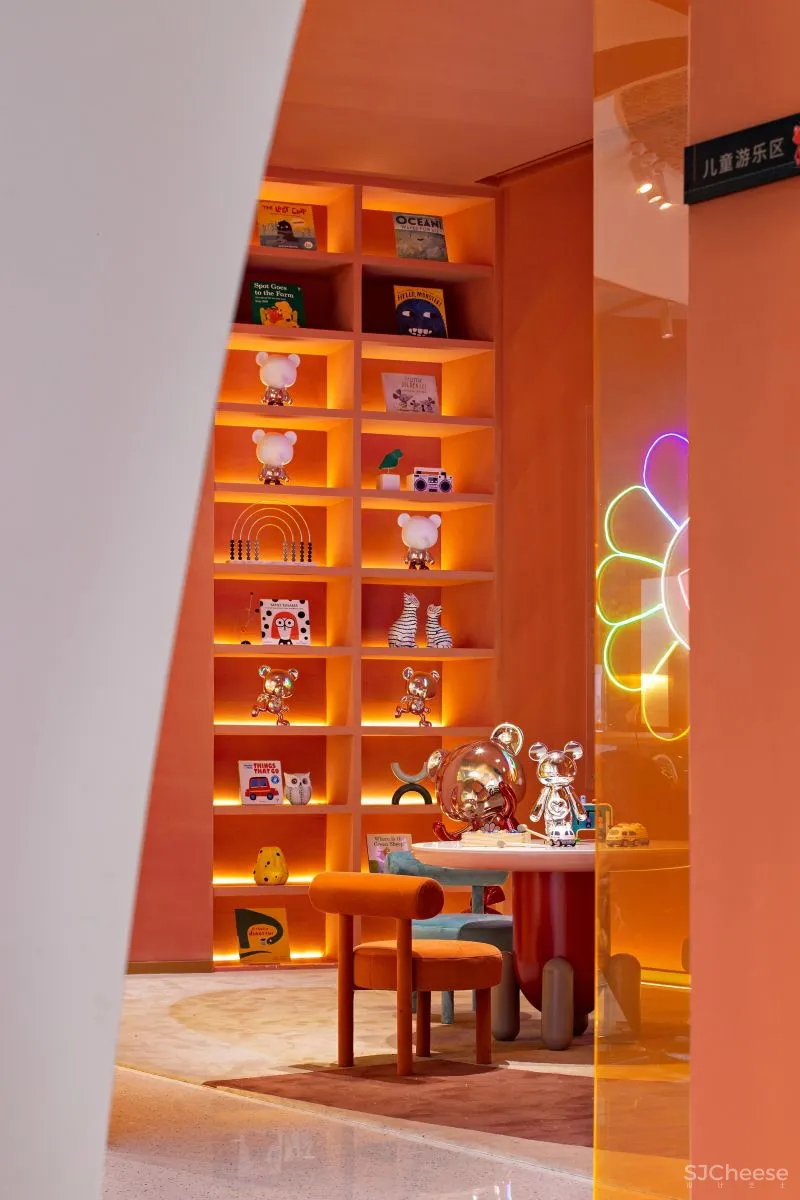 旭辉:以“色”互动的实验性体验馆 矩阵纵横