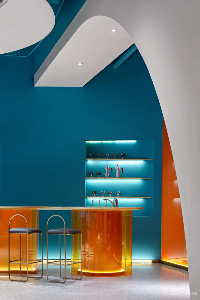 旭辉:以“色”互动的实验性体验馆 矩阵纵横