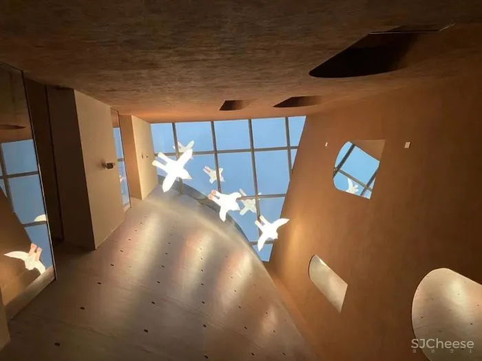 这个酒店里的餐厅太会了，竟然是个时尚艺术打卡地？！