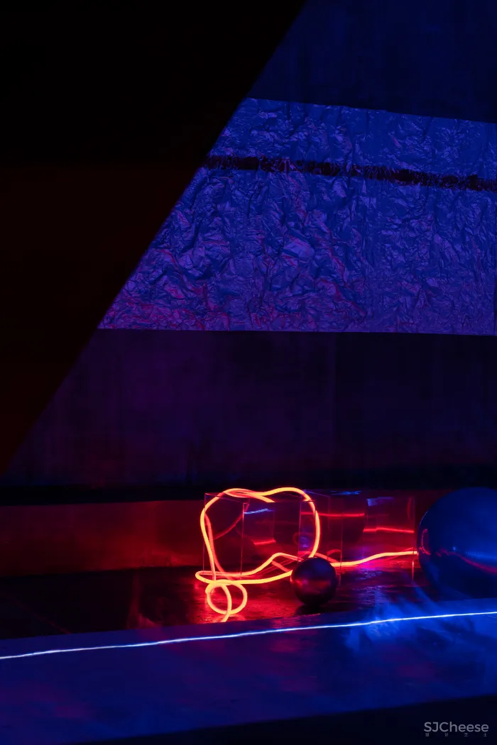 GHB空间设计 × E.Mo 光影虚实中的维度