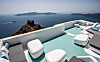 KLab decks out Santorini hotel in smooth curves