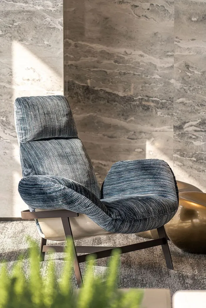 AN AURA 段志 大百汇广场，深圳福田 CBD 超甲级办公的艺术实践