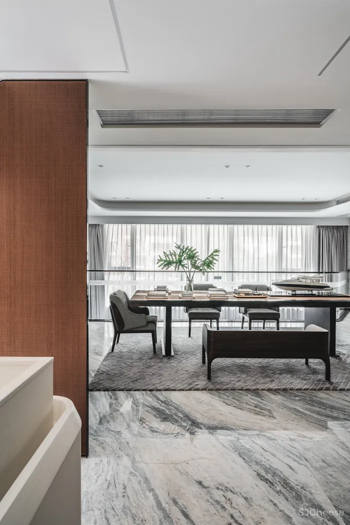 650㎡ 独栋别墅,以水为线 · 与水共生!