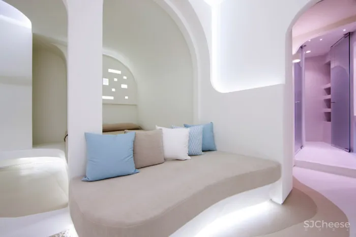 KLab decks out Santorini hotel in smooth curves