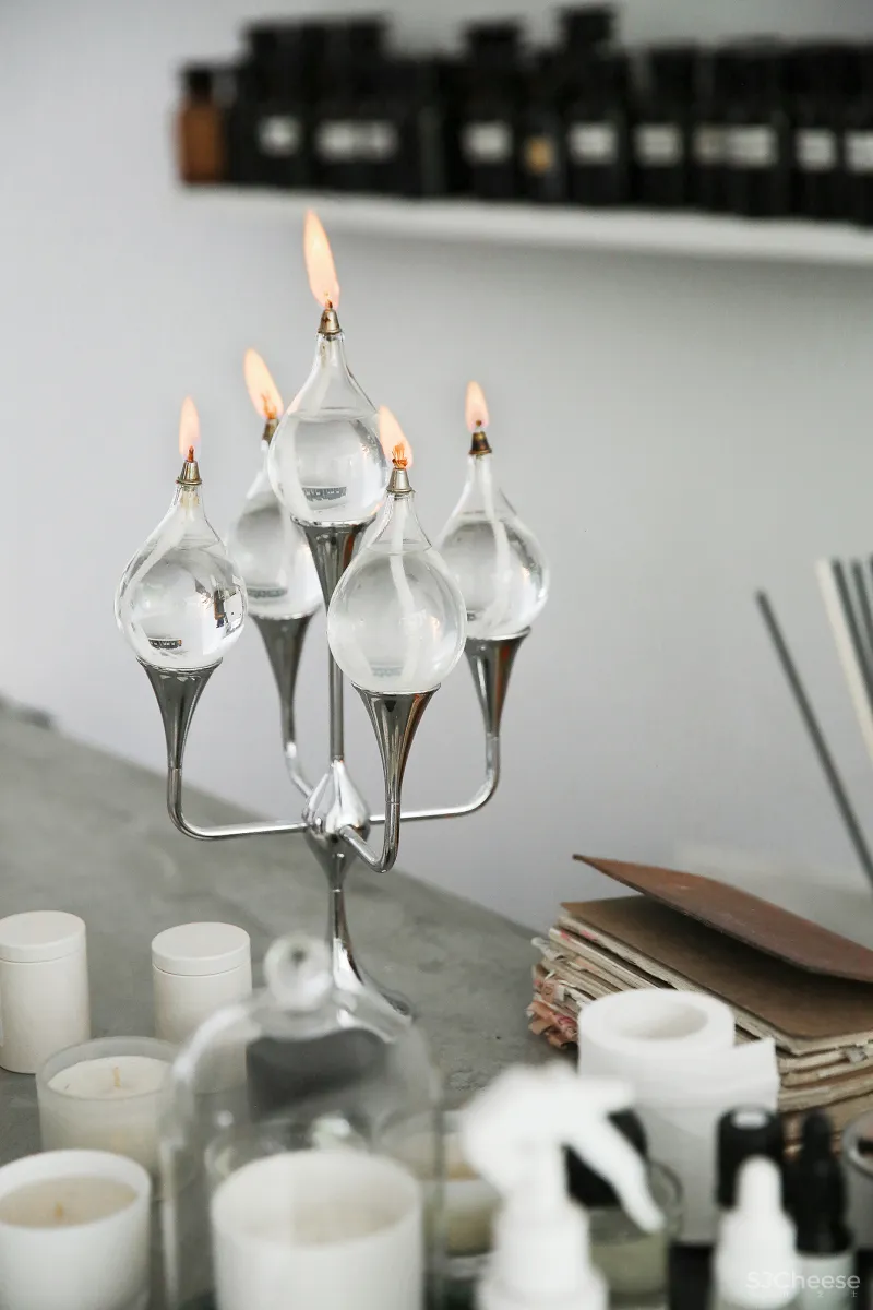 90后独居男生和他1500m²的极简住宅