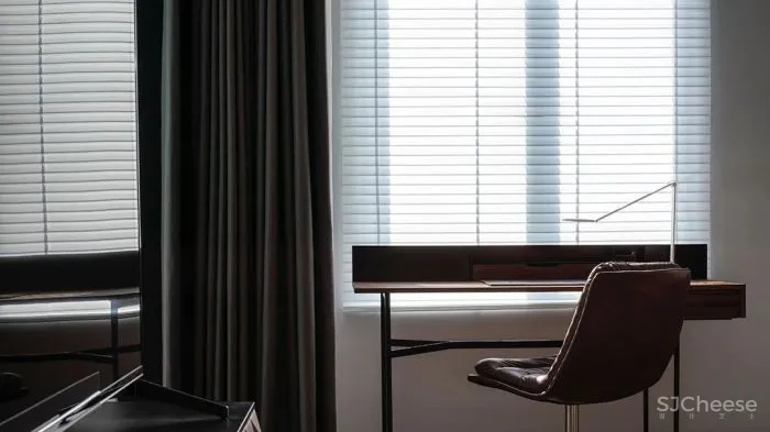 展 小 宁 苏州 500m² 极简大宅,治愈的家!