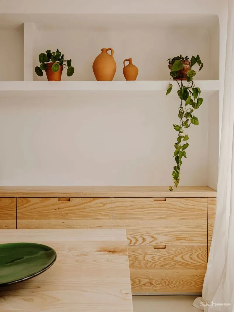 ISERN SERRA - CERAMIST VALERIA VASI.