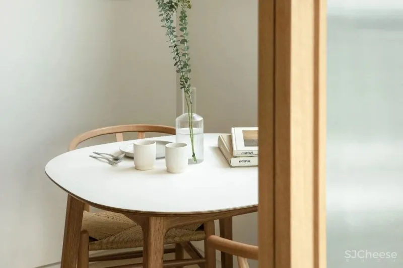 Ian Lee丨极简主义的木色温情