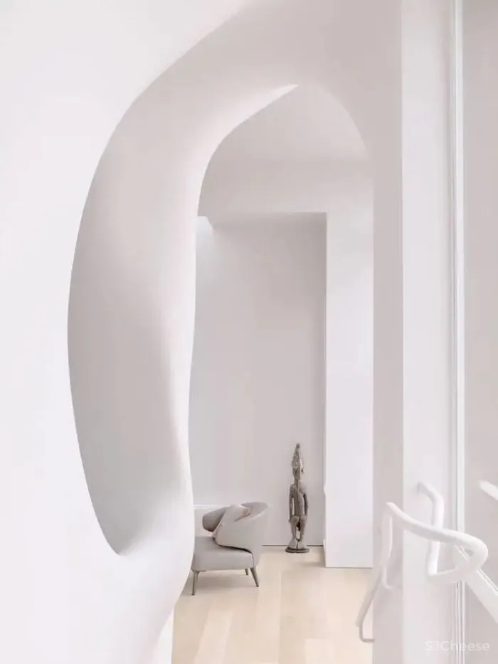 他们的家被改造成了一个能融化的盒子?