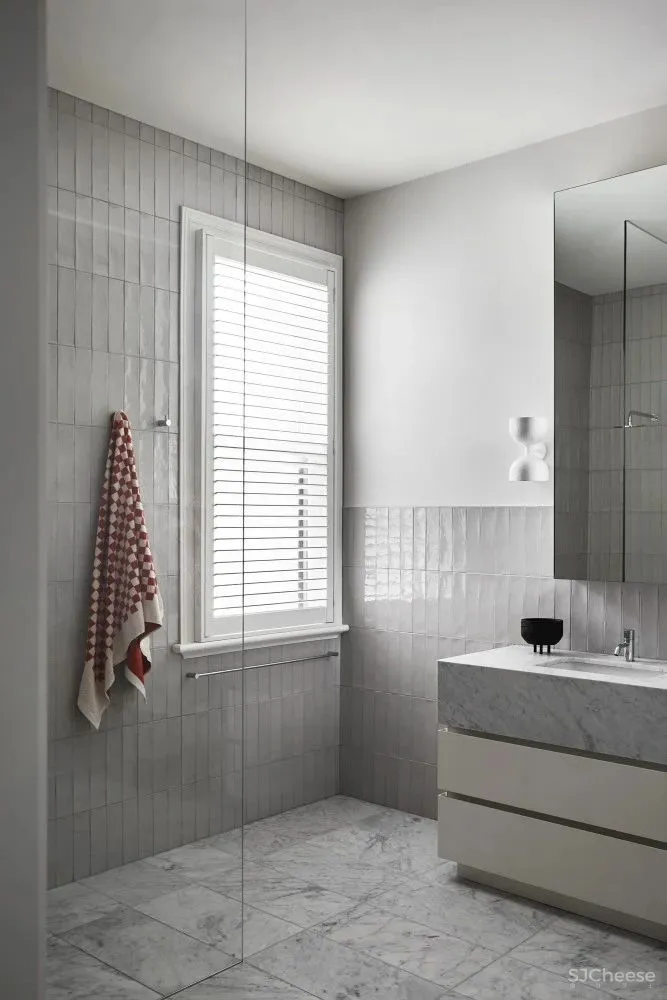 看惯了金碧辉煌的豪宅,怀念这种朴素的简约风