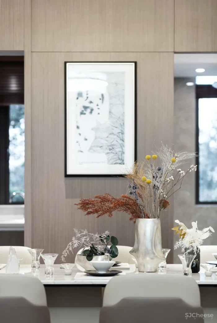 【香港方黄集团新作 】静谧无忧桃花源vs烈艳蓝金Dior