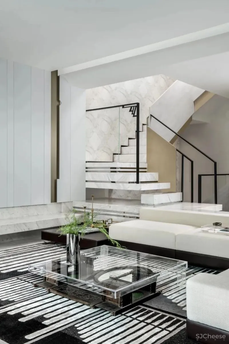 遁入时光之外 刘荣禄国际