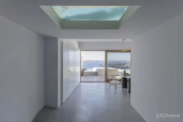 火山崖边的希腊式“窑洞” Kapsimalis Architects