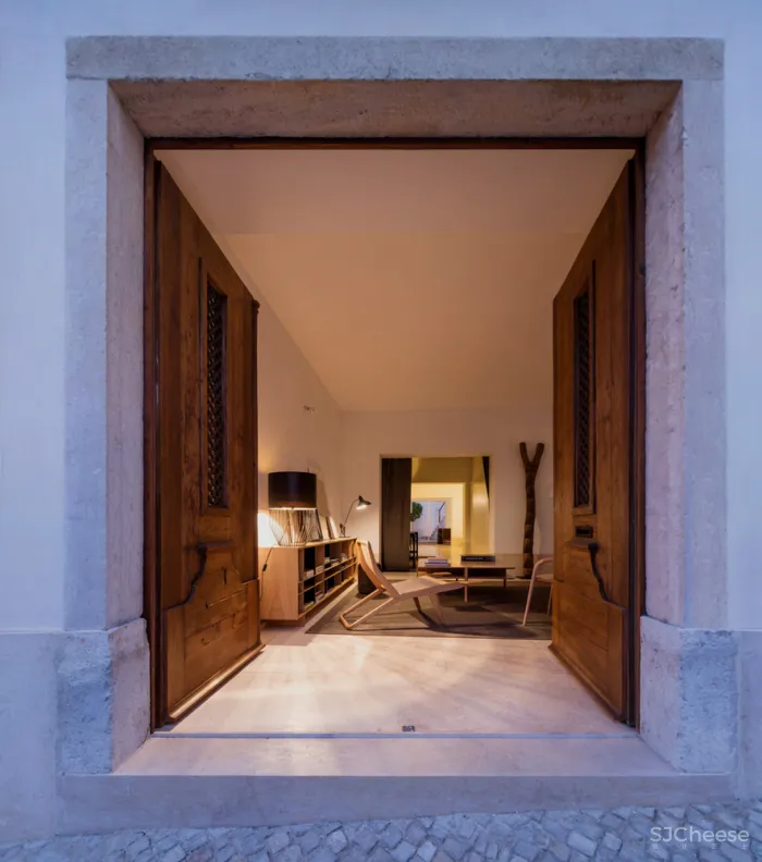 Guesthouse in Lisbon Pedro Domingos Arquitectos