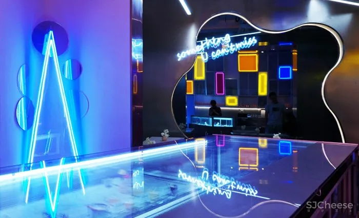 Miss Sth甜品店,上海 / 福木设计