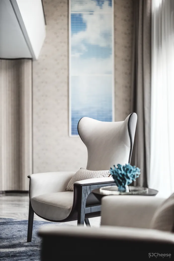 650㎡ 独栋别墅,以水为线 · 与水共生!