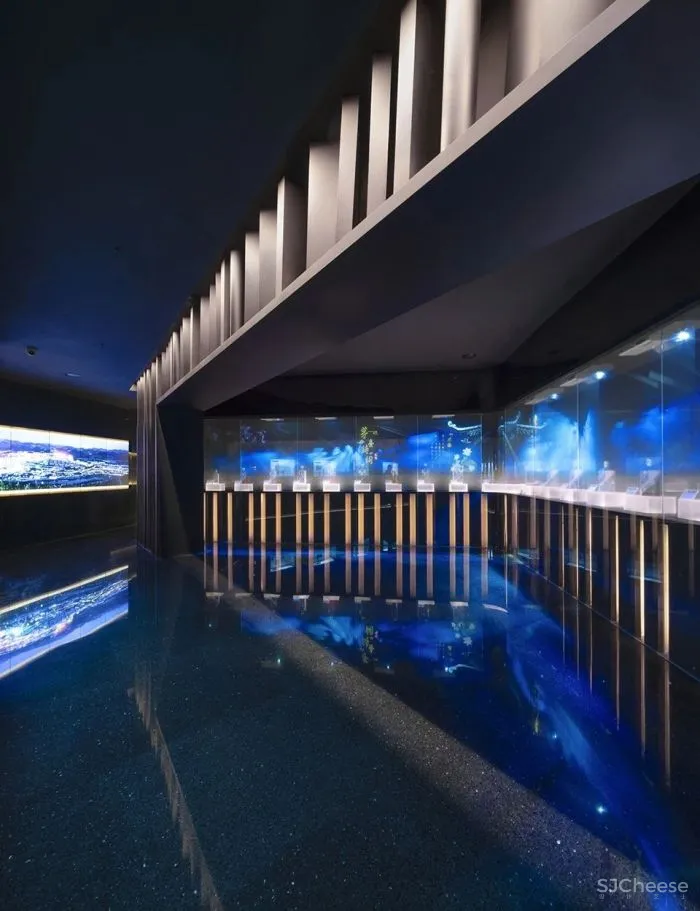 白酒继续飙车 单日暴涨3100亿!茅台有多“Dior”?网友:“看完这家酒俗体验馆就知道买哪一股了!”