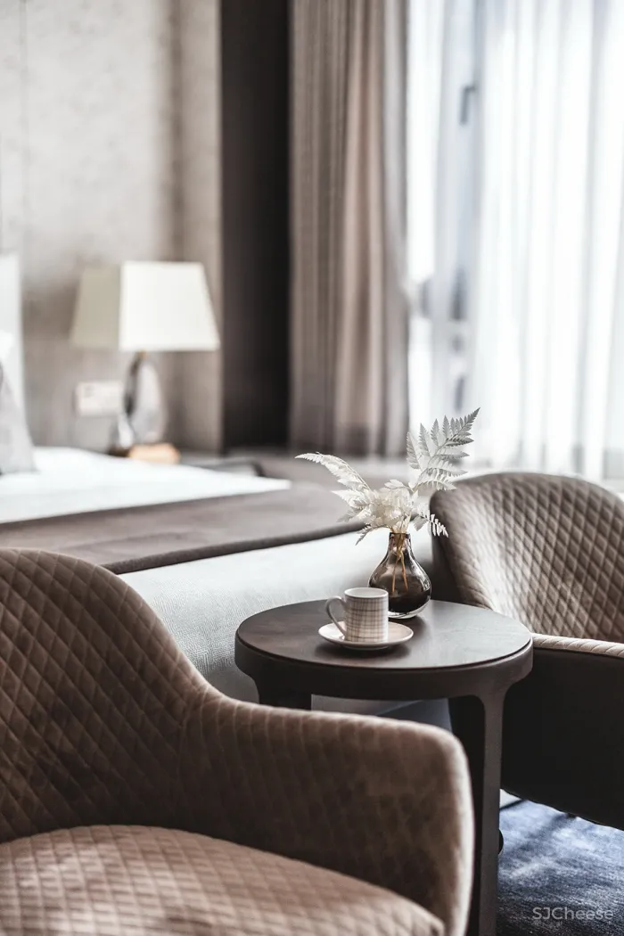 650㎡ 独栋别墅,以水为线 · 与水共生!