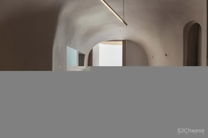 火山崖边的希腊式“窑洞” Kapsimalis Architects