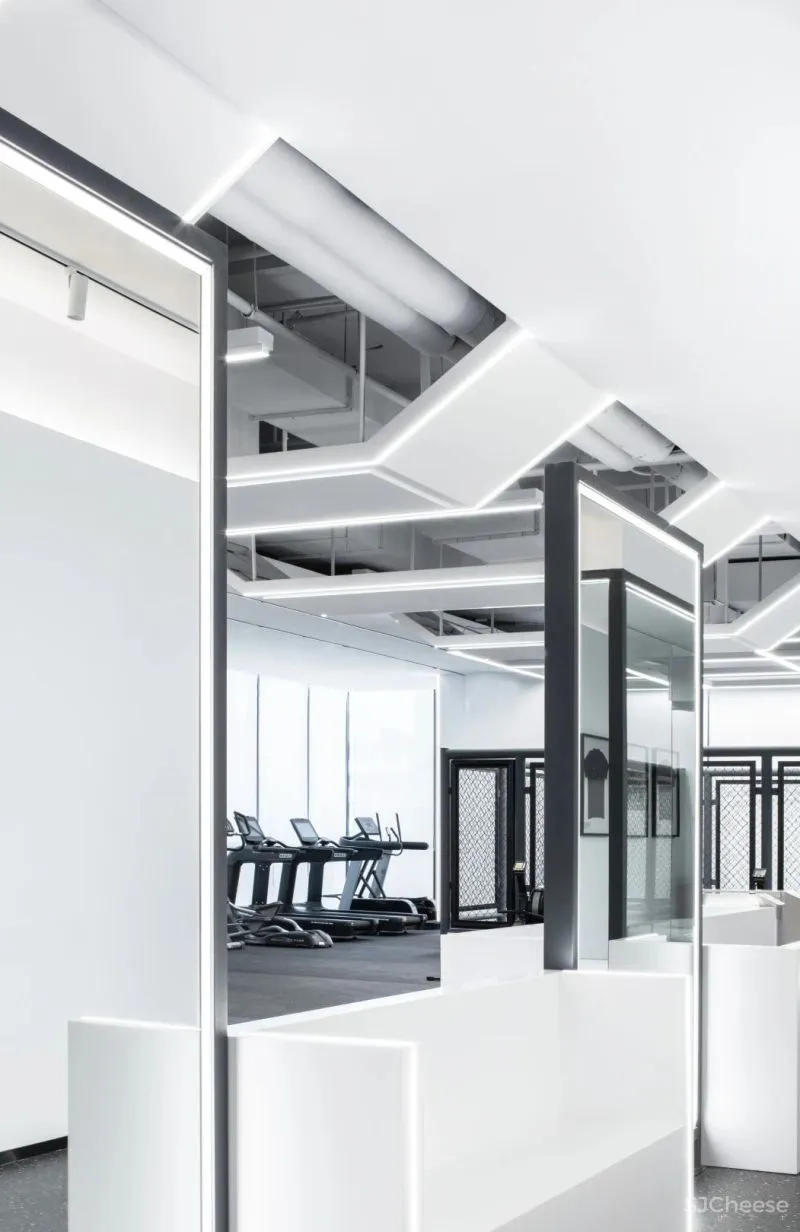 寸匠FF:海克力斯健身金地店