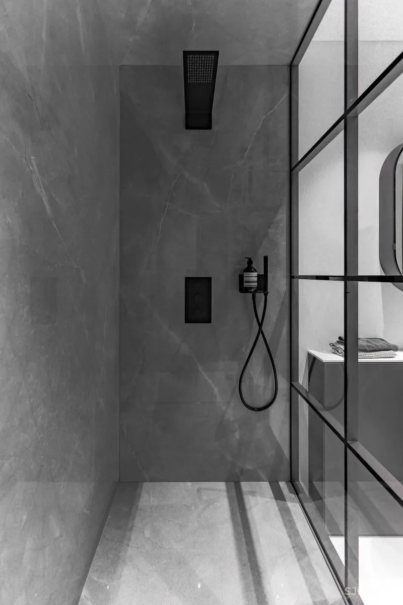 超广角落地窗私人公寓，不出户眺望整个黑海！