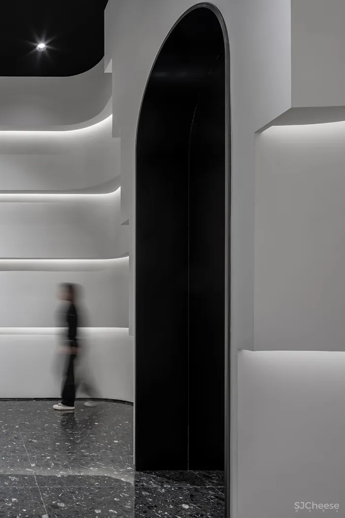 留白设计 • AURDUO|沙漠之城,峡谷语言地有趣融合