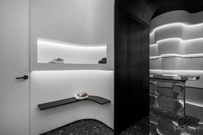 留白设计 • AURDUO|沙漠之城,峡谷语言地有趣融合