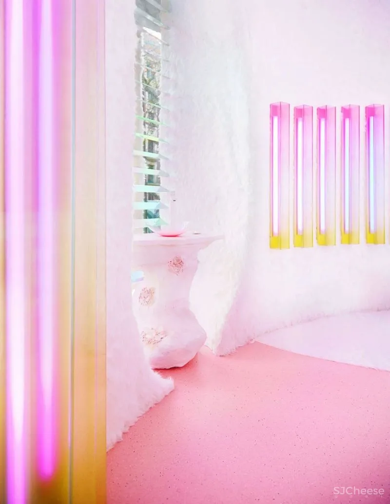 梦幻的复古未来公寓,女设计师大胆玩“色”!