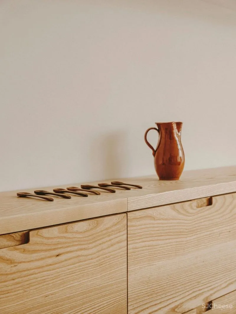 ISERN SERRA - CERAMIST VALERIA VASI.