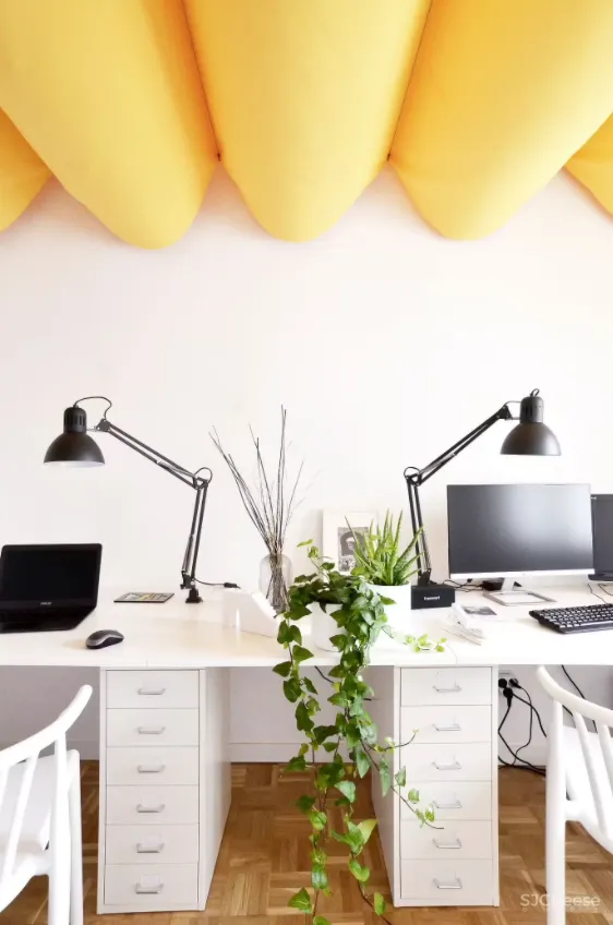 将几种色彩通过不同的材质表现出来,这个新旧结合的家清新又活力