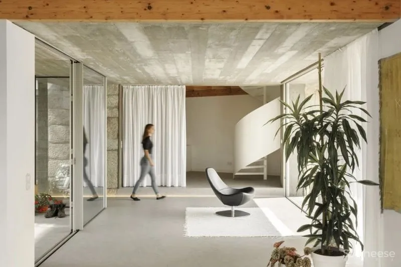 寂静深处有人家 葡萄牙贡多马尔CASA RIO住宅