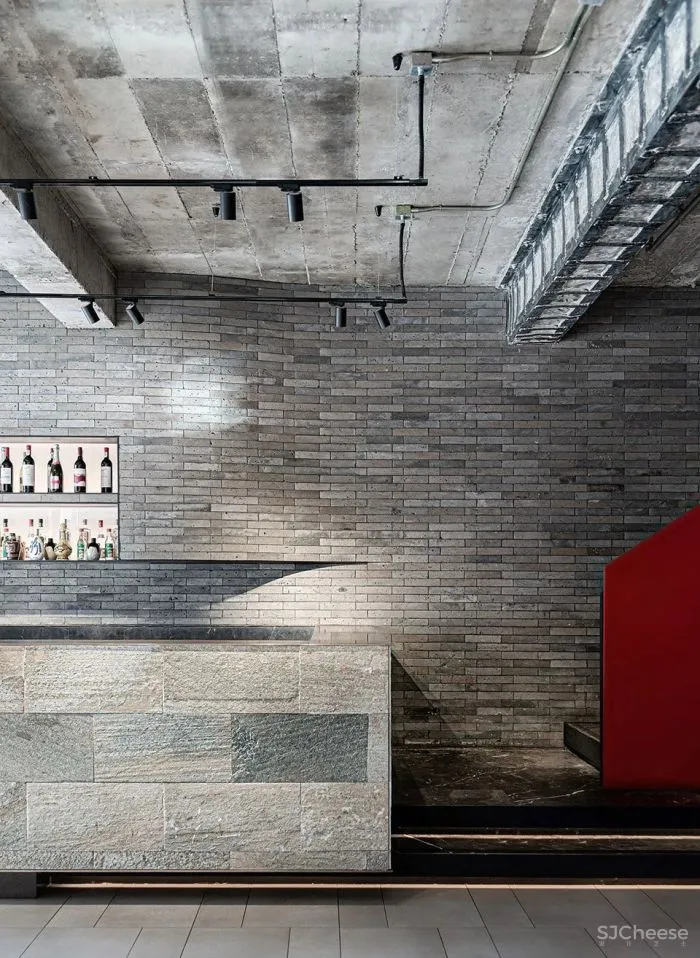 从簋街“长出来”的京城名餐厅 胡大总店，北京 IN·X屋里门外