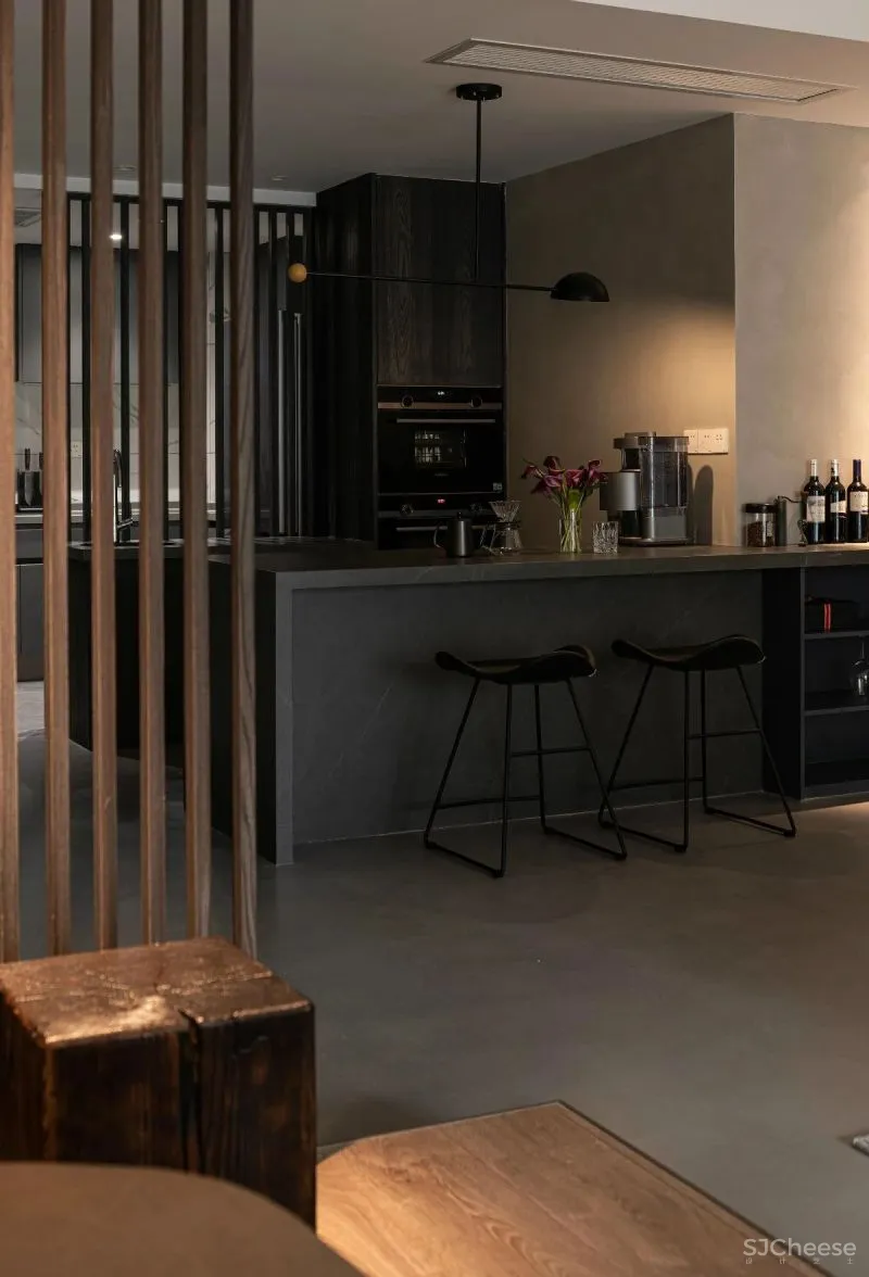 焦糖色 木肌理，有序沉稳的生活基调 璞珥空间设计