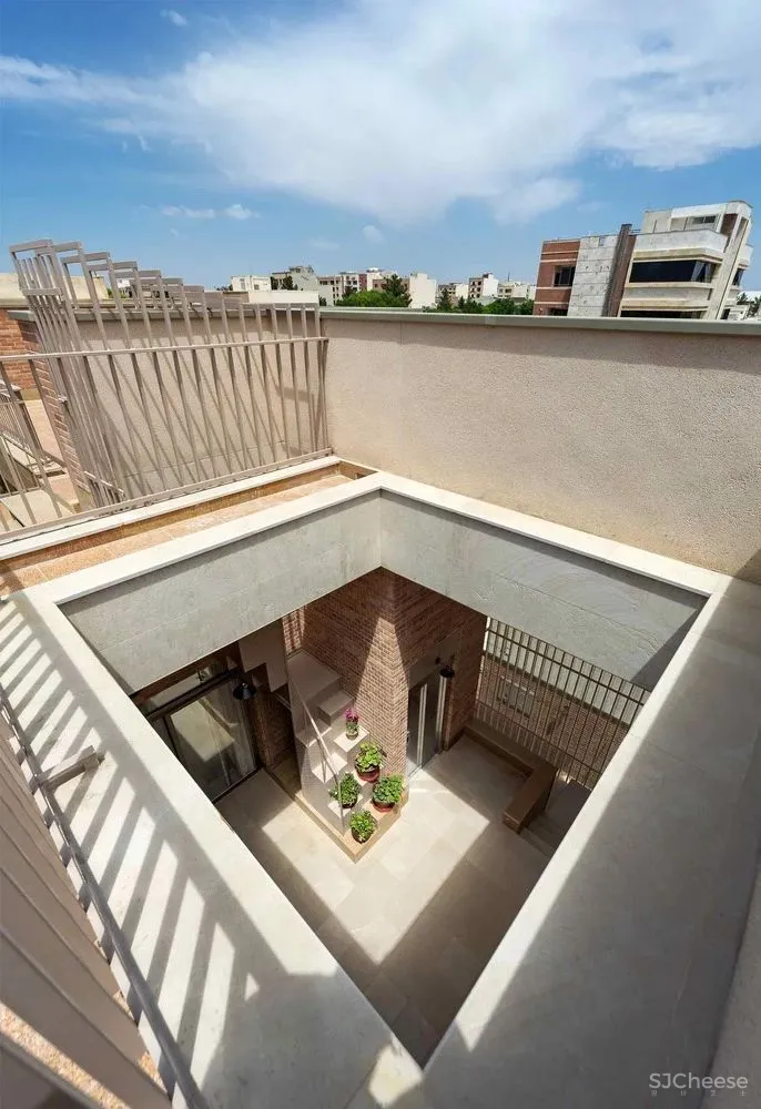 “下沉式”庭院来袭,比传统院子更实用!