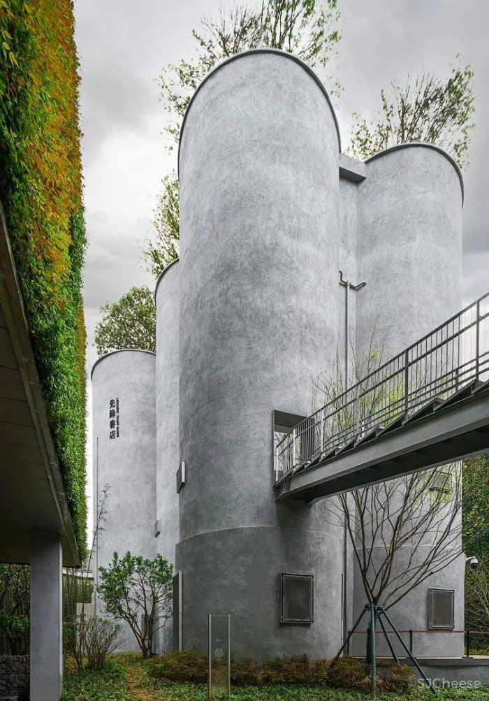 读书日,来看这座在筒仓中新生的书店