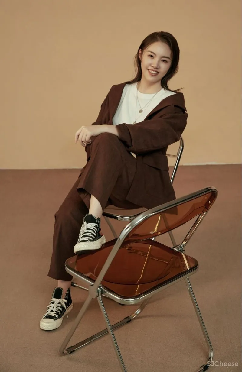 新作 王舒森:家人闲坐,灯火可亲