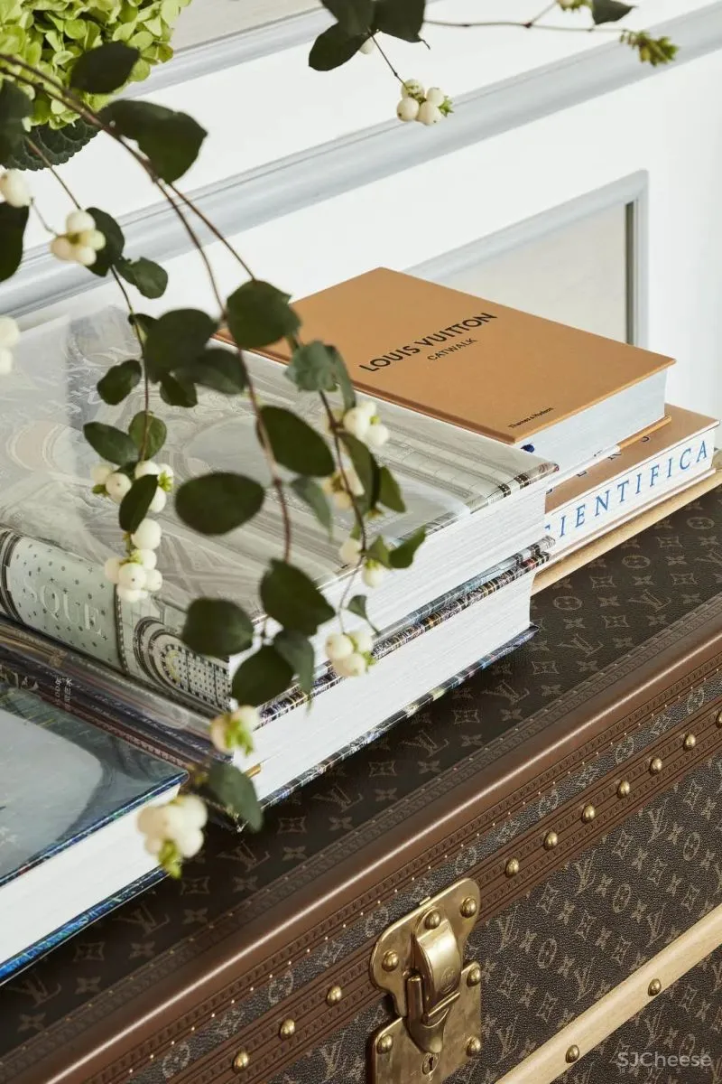 一半空间、一半艺术,这个360m²充满复古腔调