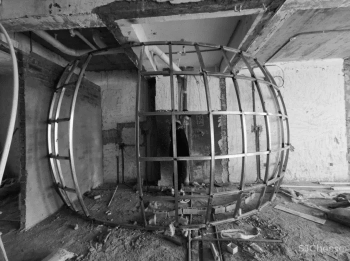 在家设计一个太空舱，带你一起探索世界！