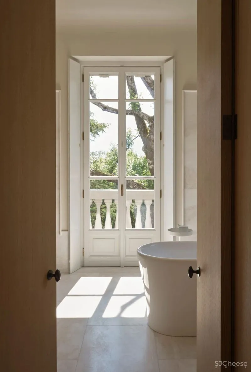 月租金100多万的豪宅长啥样?1231㎡,景色绝了!