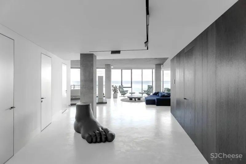 320㎡天然色系，与大海的颜色产生共鸣和交融