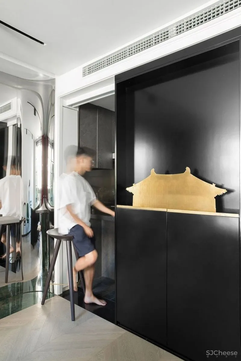 新作 “老破小”中的家庭剧院，上海 寻长设计