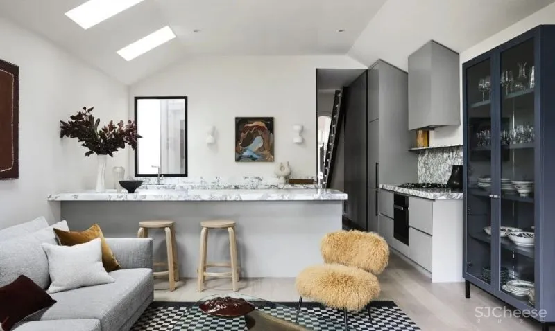 看惯了金碧辉煌的豪宅,怀念这种朴素的简约风