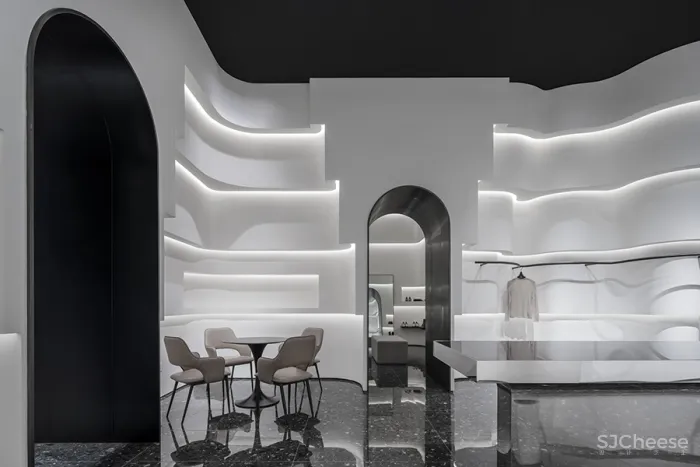 留白设计 • AURDUO|沙漠之城,峡谷语言地有趣融合