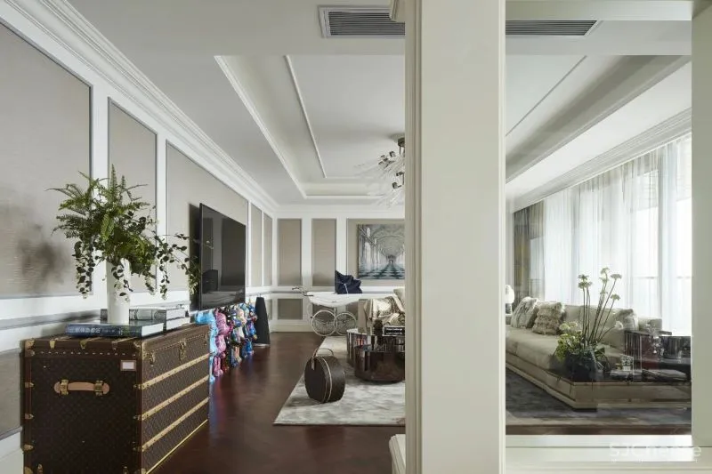 一半空间、一半艺术,这个360m²充满复古腔调